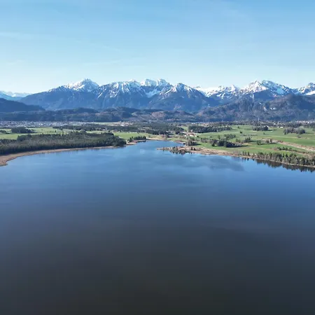 Mit Balkon & Bergblick I Parkplatz I Kueche I Seenaehe *