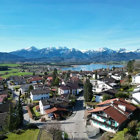 Apartment Mit Balkon & Bergblick I Parkplatz I Kueche I Seenaehe Fussen